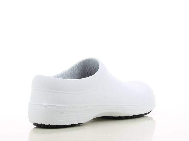 Sabot BESTCLOG OB blanc ultra-léger pour usage professionnel, idéal pour les secteurs médicaux, nettoyage et restauration.