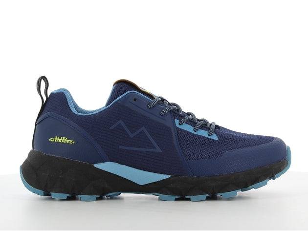 Chaussure randonnée TAMAN bleue avec semelle noire et détails bleu clair, conçue pour confort et adhérence en milieu urbain et extérieur.